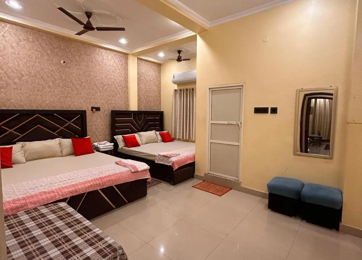 Hostel Temple Town Homes Assi Ghat Varanasi