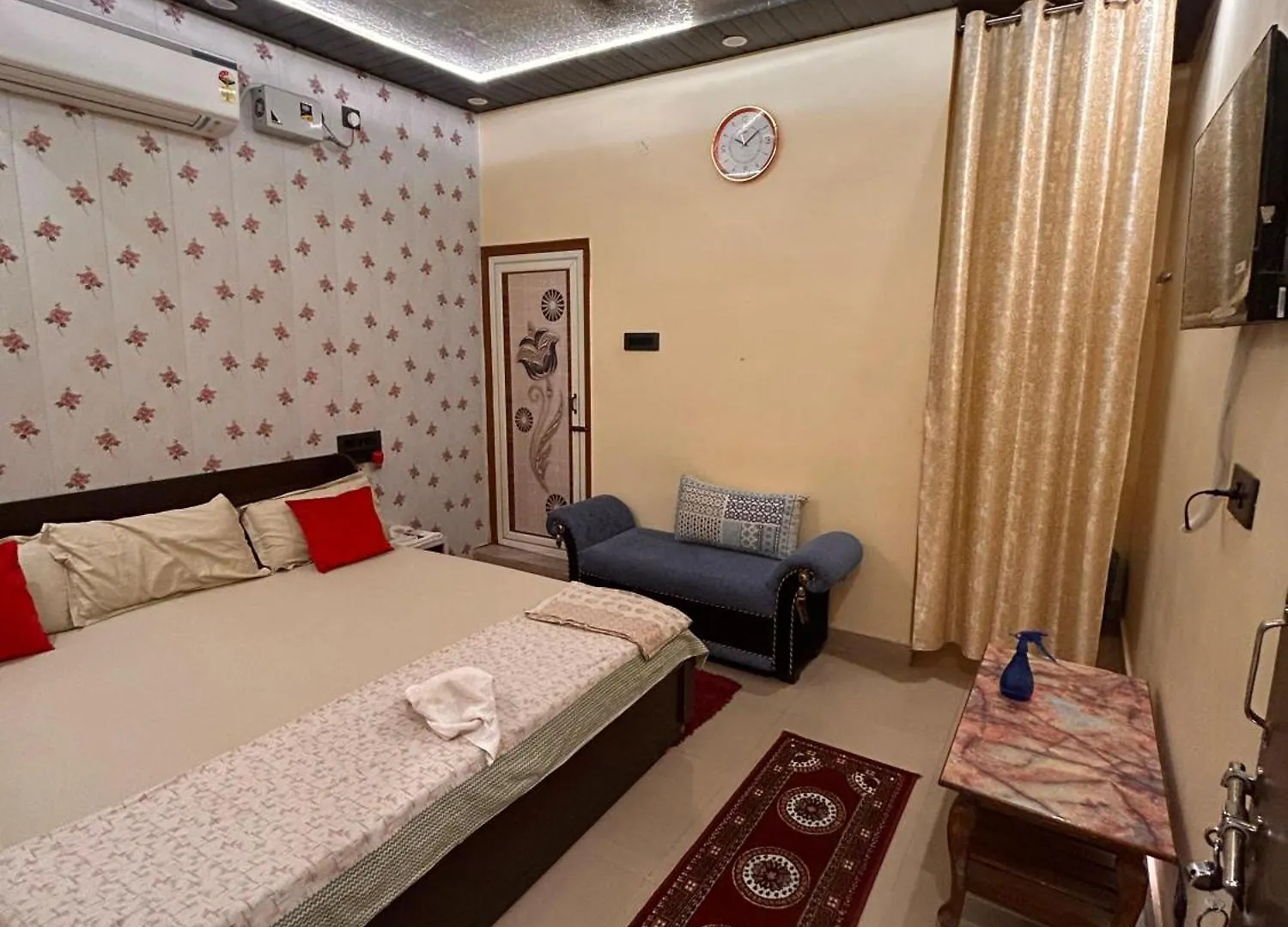 Temple Town Homes Assi Ghat Varanasi 0*,